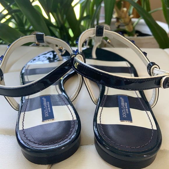 Dolce and Gabbana, nautical studded anchor sandals - Picture 4 of 13
